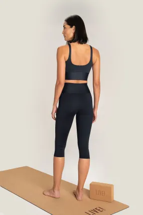 Essential Emana® Capri Leggings